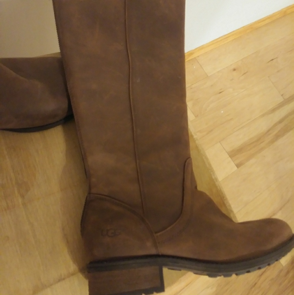 Ugg Seldon leather riding boot 1009201 size 7